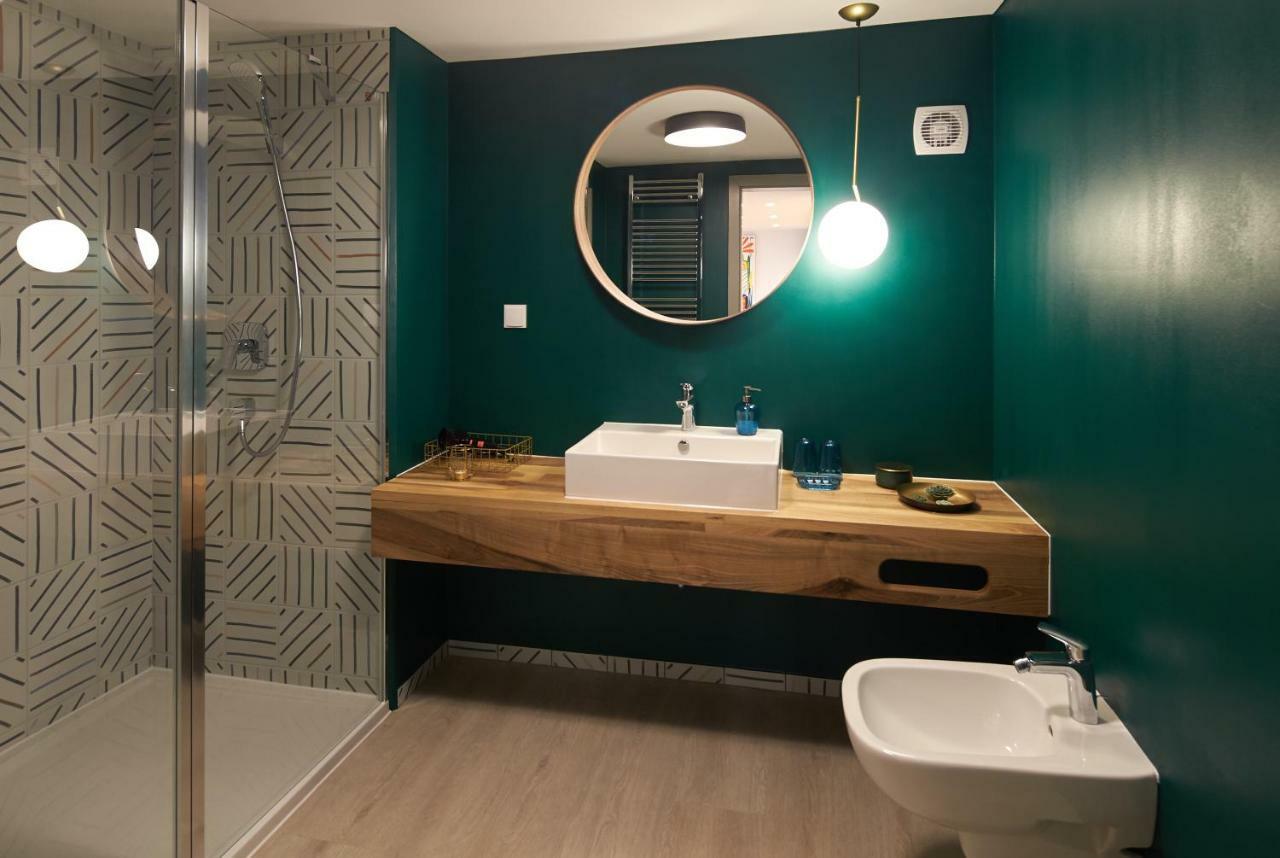 7Domb Apartman Komló Exteriör bild