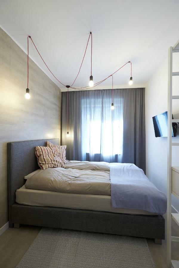 7Domb Apartman Komló Exteriör bild